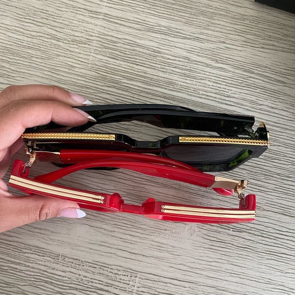 Millionaire Sunglass Bundle - Picture 3 of 4